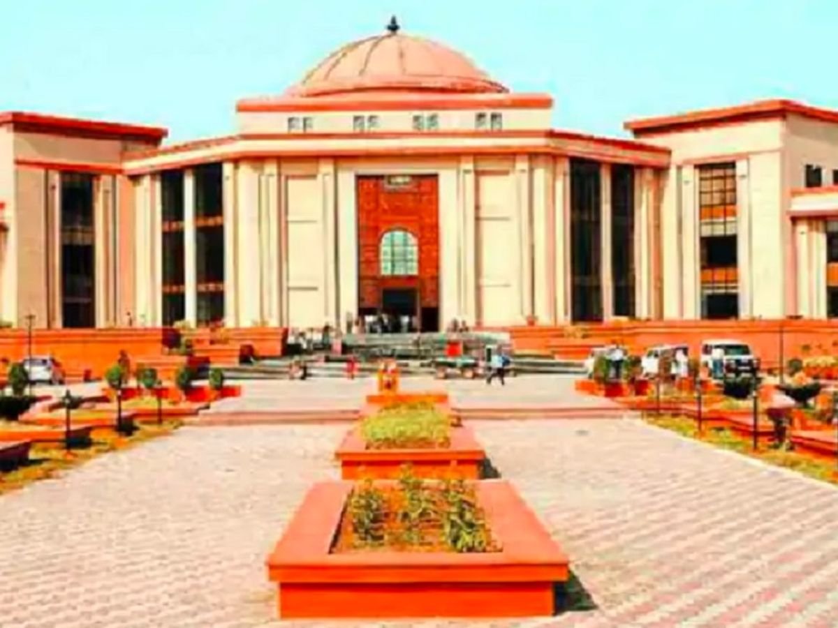 बिलासपुर हाई कोर्ट का बड़ा फैसला: निजी शैक्षणिक संस्थाओं पर लागू होगा ESIC