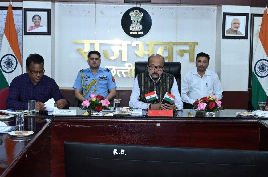 मानवीय संवेदना के साथ आकांक्षी क्षेत्रों में विकास कार्य करें : राज्यपाल डेका