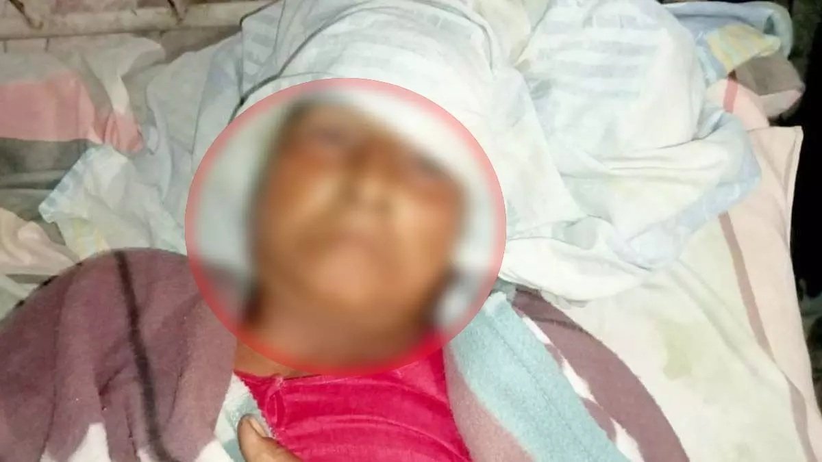 रिश्ते से इंकार करने पर युवती की मां पर लोहे के हथौड़े से हमला