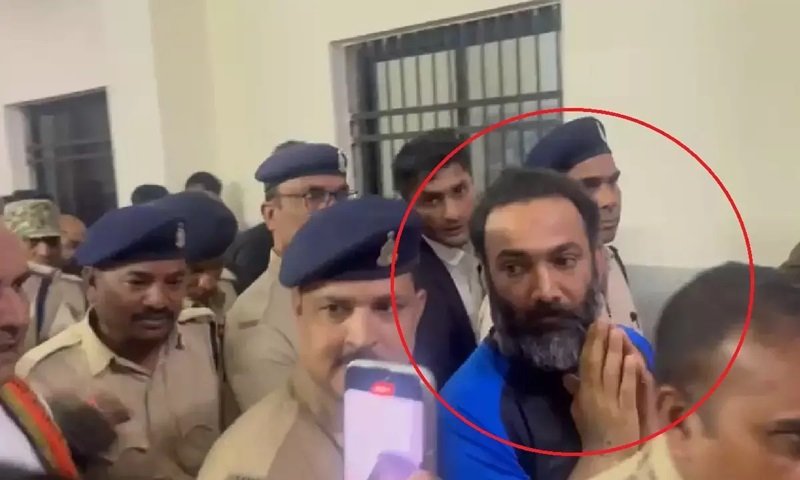 कोर्ट ने वीरेंद्र तोमर को भेजा जेल, फरार रोहित तोमर की तलाश तेज