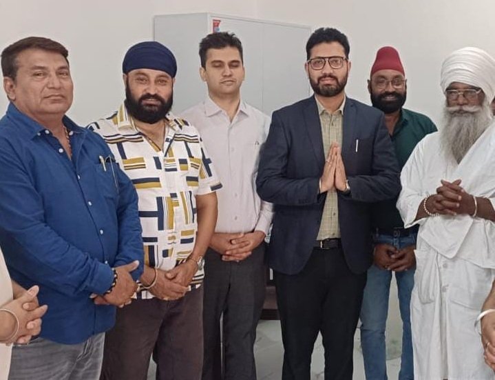 गढ़फुलझर में मुख्यमंत्री के आगमन को लेकर प्रशासनिक तैयारियों का जायजा